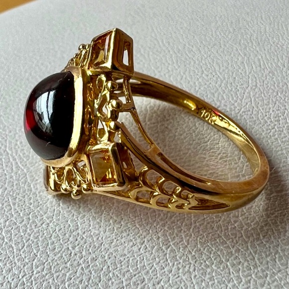 10K YELLOW GOLD CABOCHON GARNET AND CITRINE RING DESIGNER LOOK STATEMENT PIECE